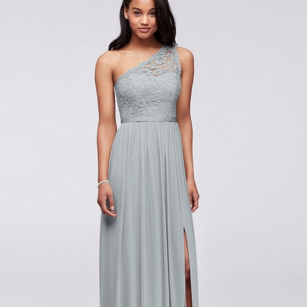 🌟ONE•SHOULDER•LACE•FORMAL•GOWN🌹